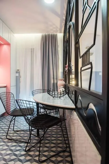 Petit 2 Apartment Thessaloniki